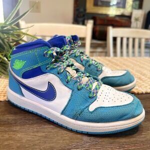 Nike Air Jordan 1‎ Mid SE Sprite Blue Basketball Shoes Sneakers Kids 2.5Y